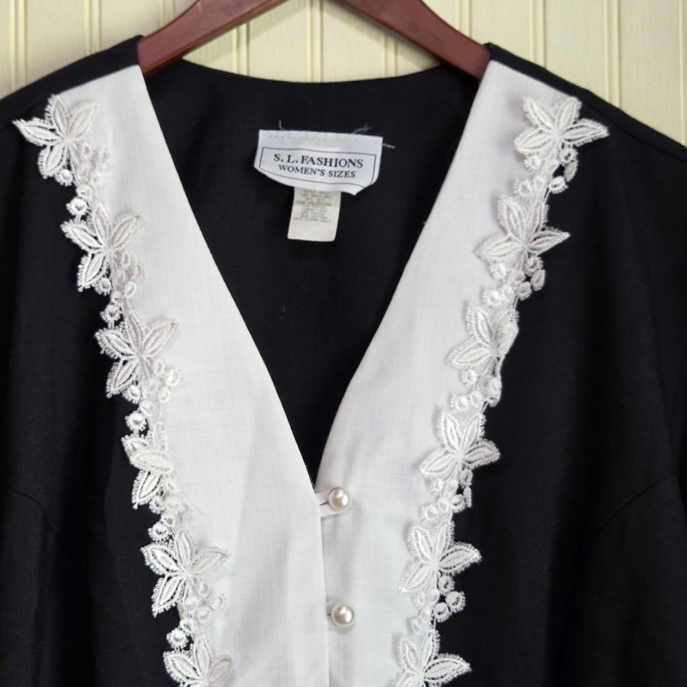 Vintage S L Fashions Blouse Womens Plus 24W V Neck Lace Trim Short Sleeve Top